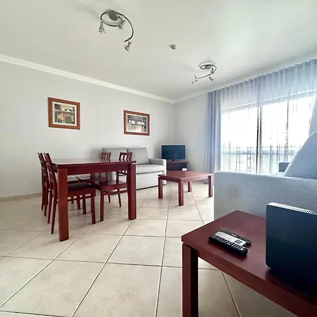 Oceanview Bliss In Retreat Over Oldtown Appartamento Albufeira